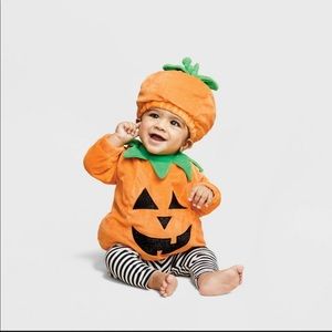 Pumpkin baby costumes